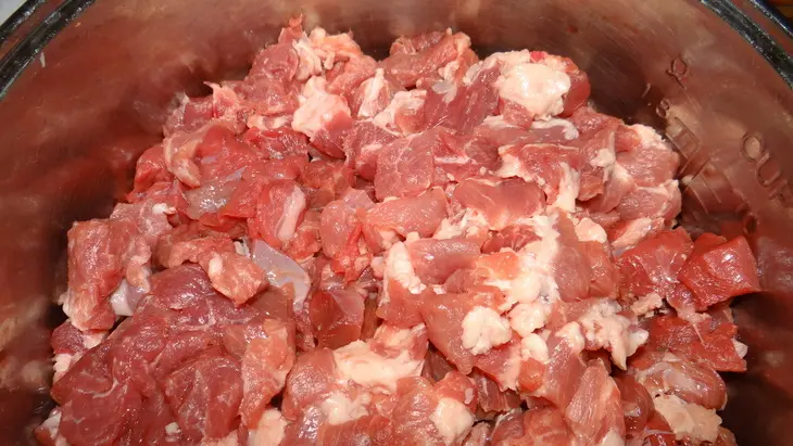 Колбаса домашняя вкусная: шаг 2