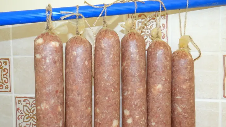 Колбаса домашняя вкусная: шаг 5
