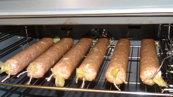 Колбаса домашняя вкусная: шаг 6