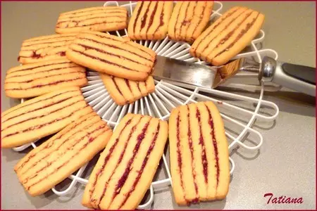 Печенье "клюквенные полоски": шаг 7