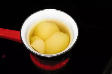 Слойки с рокфором и грушами: шаг 2