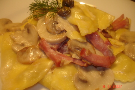 Паста: люссини с сыром в соусе с грибами и сыровяленым мясом: шаг 2