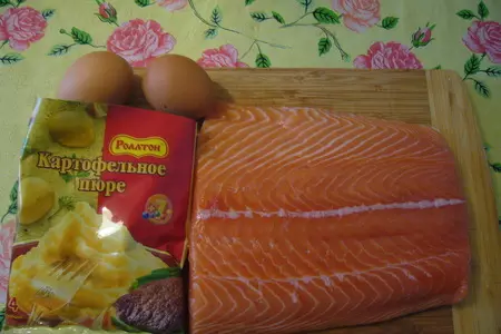 Сёмга в картофельной панировке: шаг 1