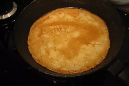 Курочка фаршированная блинами: шаг 1