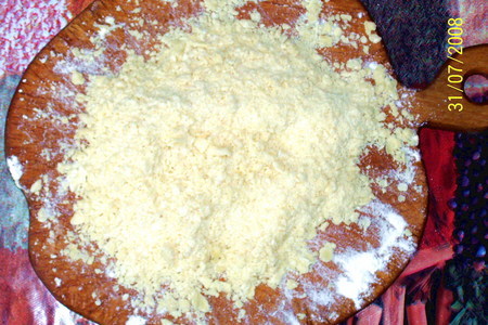 Песочный пирог с джемом  и посыпкой "штрейзель": шаг 4