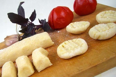 Ньокки с томатным соусом "айяд": шаг 1