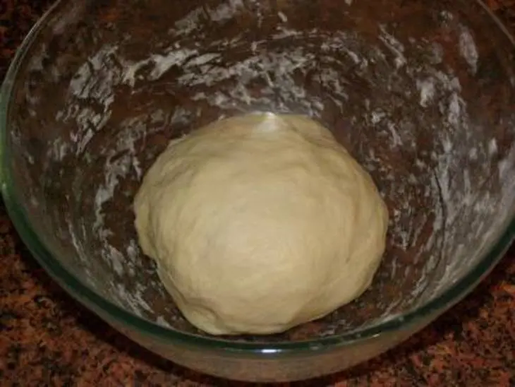 Вареники с черешней на пару: шаг 3