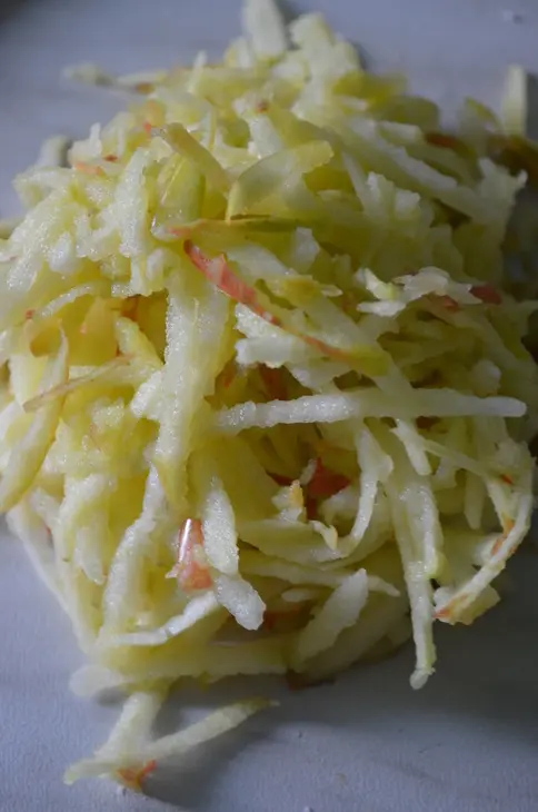 Пирог с малиной и яблоком  (фм): шаг 3