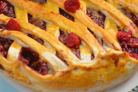 Пирог с малиной и яблоком  (фм): шаг 8