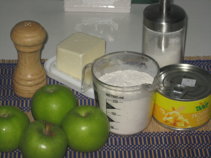Яблочно-ананасовый крамбл: шаг 1
