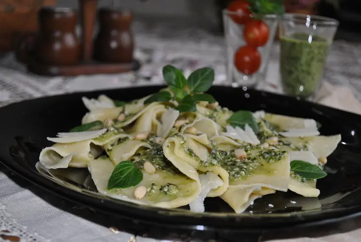 Fazzoletti di seta al pesto («шёлковые платочки» с соусом песто ): шаг 12