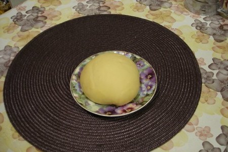 Равиоли со сливочно-сырным кремом в соусе из панчетты и кабачков от хайнса бека: шаг 1
