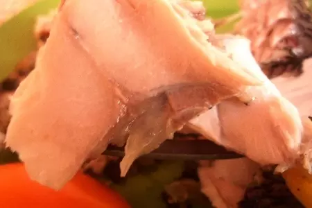 Окунь байкальский, запеченный а-ля натурель: шаг 12