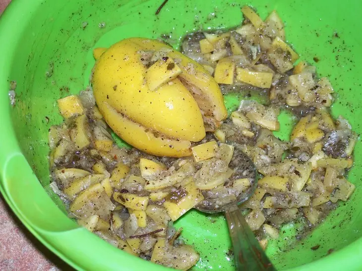 Курица с солеными лимонами: шаг 3