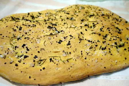 Фокачча с кофе и розмарином: шаг 3