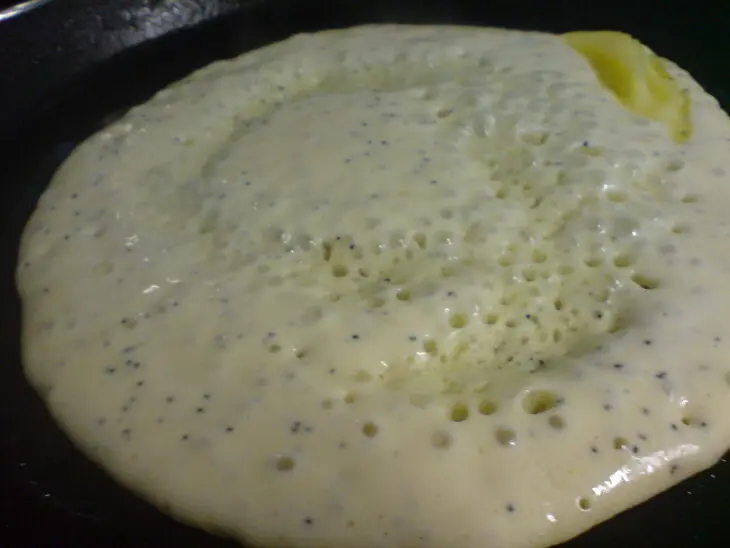 Лимонные блины с маком и лимонным соусом: шаг 5