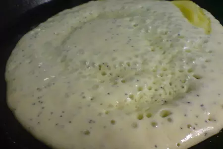Лимонные блины с маком и лимонным соусом: шаг 5