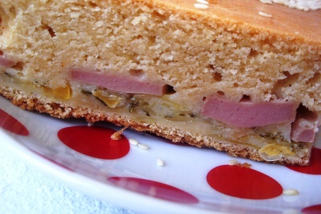 Пирог заливной с сосисками и капустой. фм «доброе утро, родной».: шаг 6