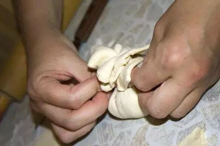 Мешочки с семгой: шаг 8