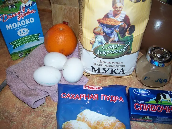 Шотландские оладьи с соусом из изюма: шаг 1