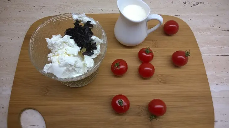 Черри с козьим сыром: шаг 1