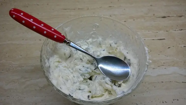 Черри с козьим сыром: шаг 2