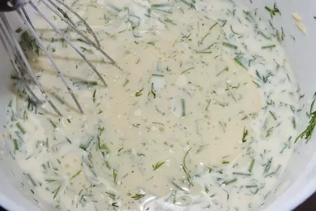 Сырные блины с зеленью: шаг 4