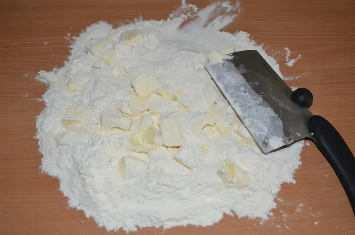 Наполеон рыбный: шаг 1