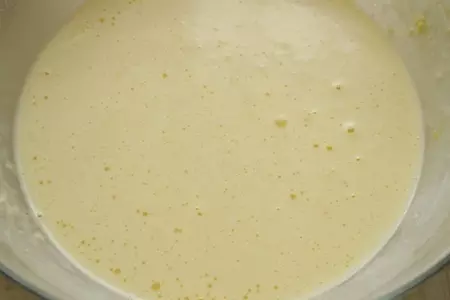 Блины на кокосовом молоке с кокосовой стружкой.: шаг 3