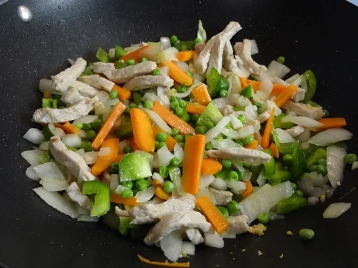 Лапша с мясом и овощами: шаг 4