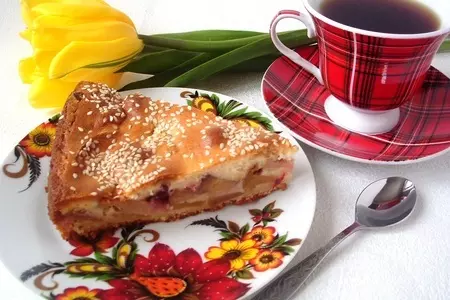Полу-пай с яблоками, бананами и клюквой с шоколадом.: шаг 9