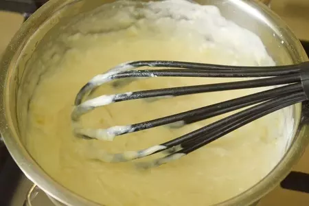 Нежный рулет с курицей и сливочным сыром.: шаг 2