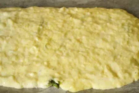 Нежный рулет с курицей и сливочным сыром.: шаг 5