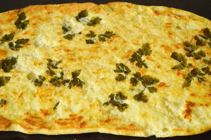 Нежный рулет с курицей и сливочным сыром.: шаг 6