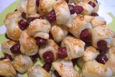 Фуршетные слойки с охотничьими колбасками: шаг 5