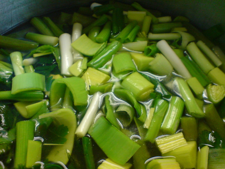 Крем -суп из зелёной спаржи и порея  "бархатный": шаг 2