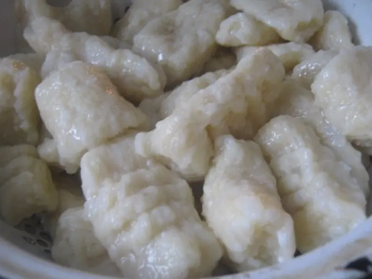 Картофельно-сырные ньокки,жаренные в растительном масле с чили: шаг 5