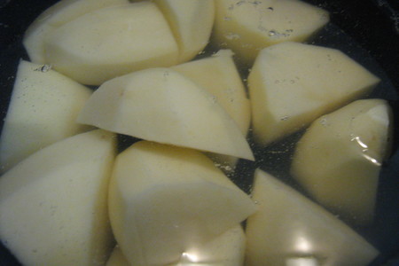 Тёплый салат с картофелем и осьминогом: шаг 1