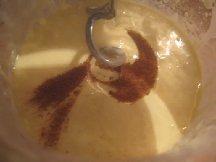 Маффины с корицей и изюмом(в мультиварке): шаг 4