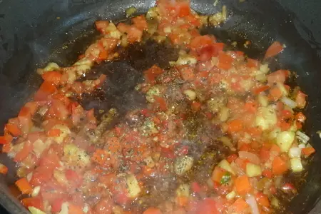 Кабачки, фаршированные овощным соте: шаг 5