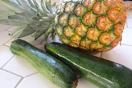 Мраморная с ананасом и цукини: шаг 3