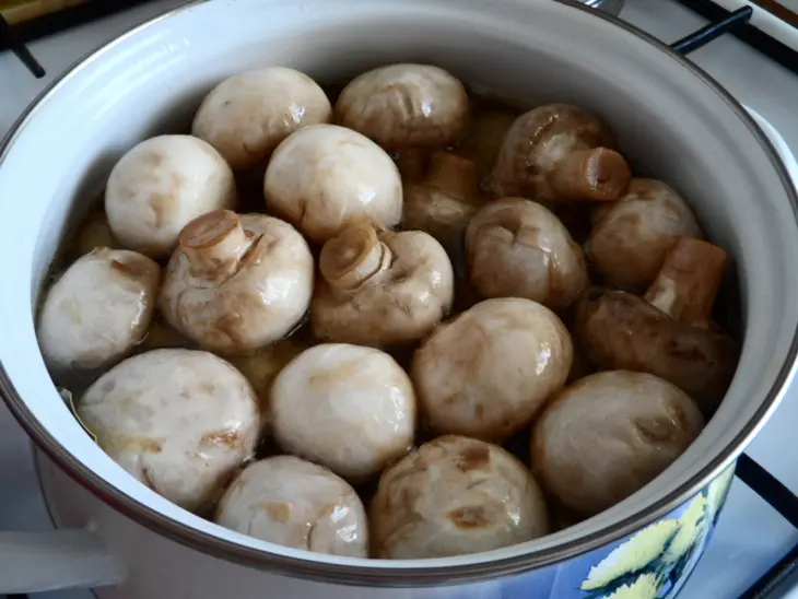 Маринованные шампиньоны.: шаг 3