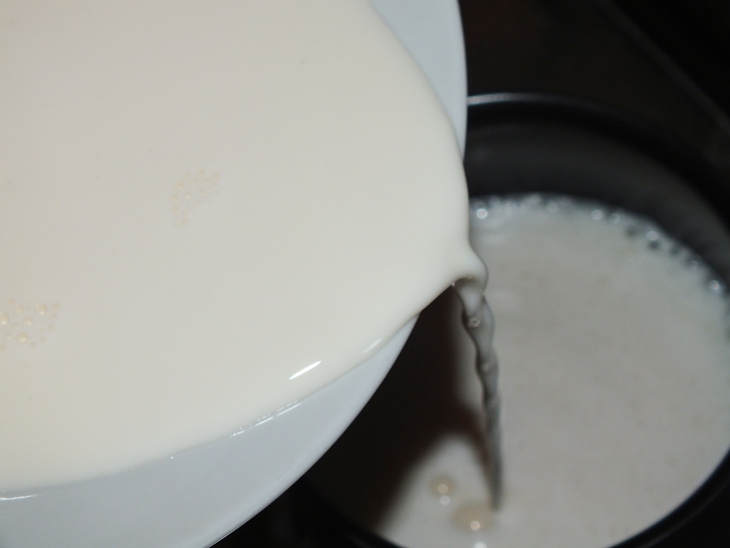 Молочный ванильный кисель с шоколадной стружкой: шаг 4