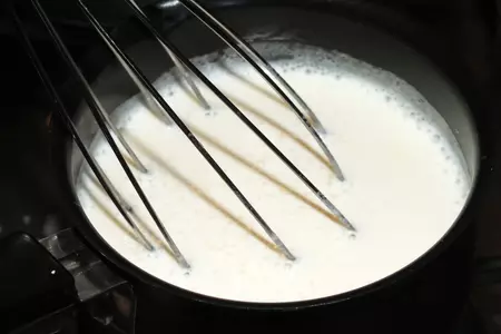 Молочный ванильный кисель с шоколадной стружкой: шаг 5