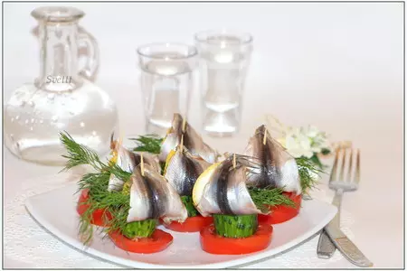 Канапе с килькой и овощами: шаг 5