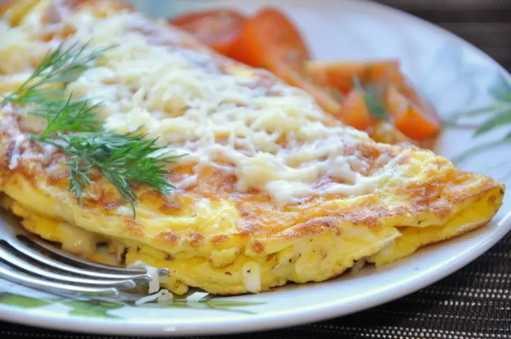 Омлет с гренками и сыром (фм): шаг 6