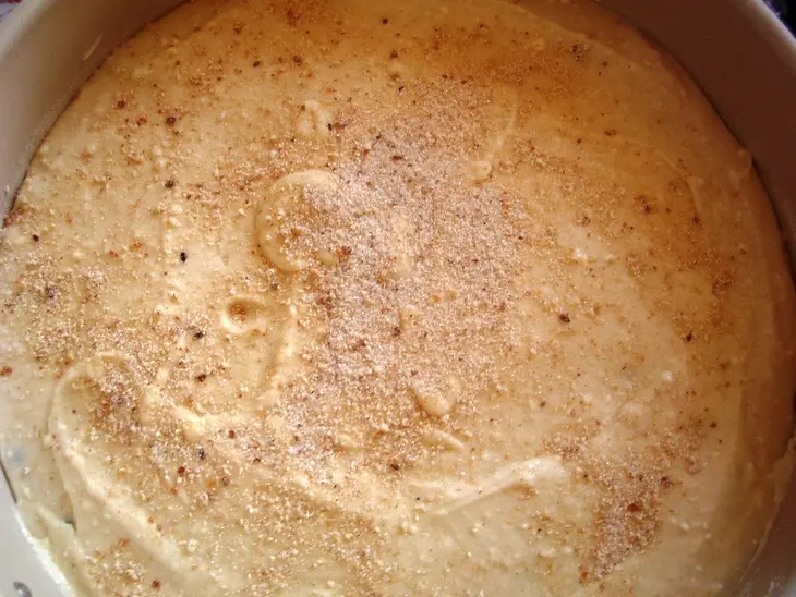 Пирог со смородиной в карамели и сахарной корочкой.: шаг 4