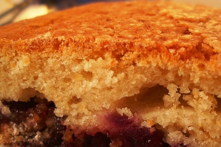 Пирог со смородиной в карамели и сахарной корочкой.: шаг 6