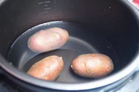 Картофельный салат: шаг 1