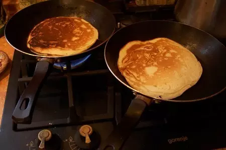 Блины пшеничные (фм "иллюстрация").: шаг 7